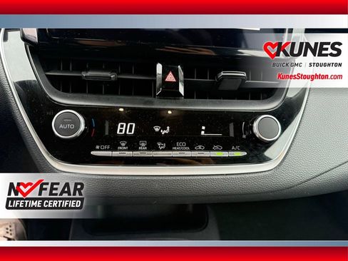 Used 2023 Toyota Corolla LE image 31