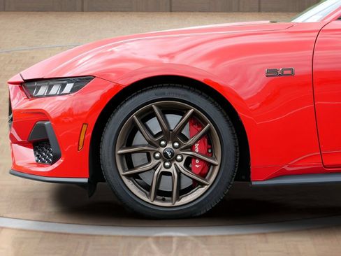 Used 2025 Ford Mustang GT Premium RWD image 9