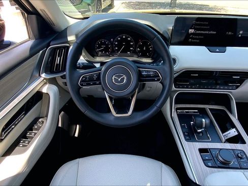 Used 2024 MAZDA CX-90 3.3 Turbo w/ Premium Plus Pkg image 6