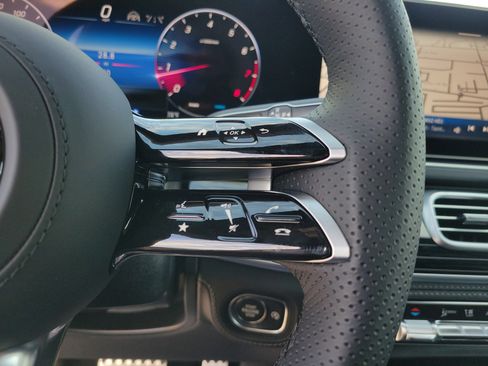 New 2026 Mercedes-Benz GLS 580 4MATIC image 25