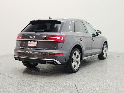 Used 2023 Audi Q5 2.0T Premium Plus w/ Premium Plus Package AWD/4WD image 6