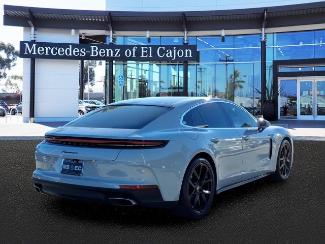 Used 2025 Porsche Panamera image 3