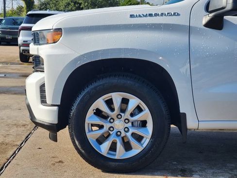 Certified 2022 Chevrolet Silverado 1500 Custom RWD image 8