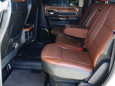 Used 2019 RAM 2500 Limited image 22