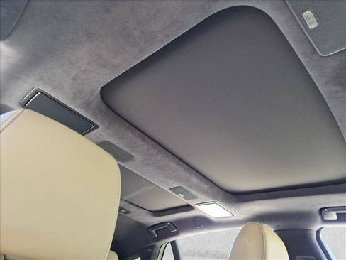 Used 2024 Lexus LS 500 w/ Interior Upgrade Package RWD image 21