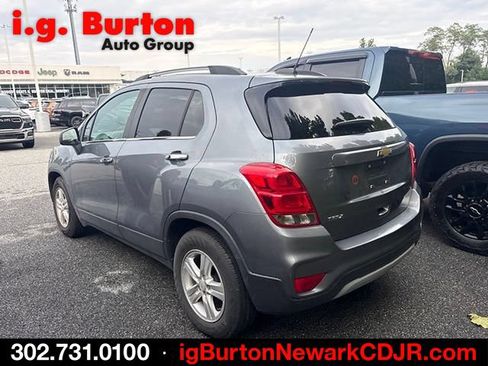 Used 2019 Chevrolet Trax LT w/ LT Convenience Package FWD image 6
