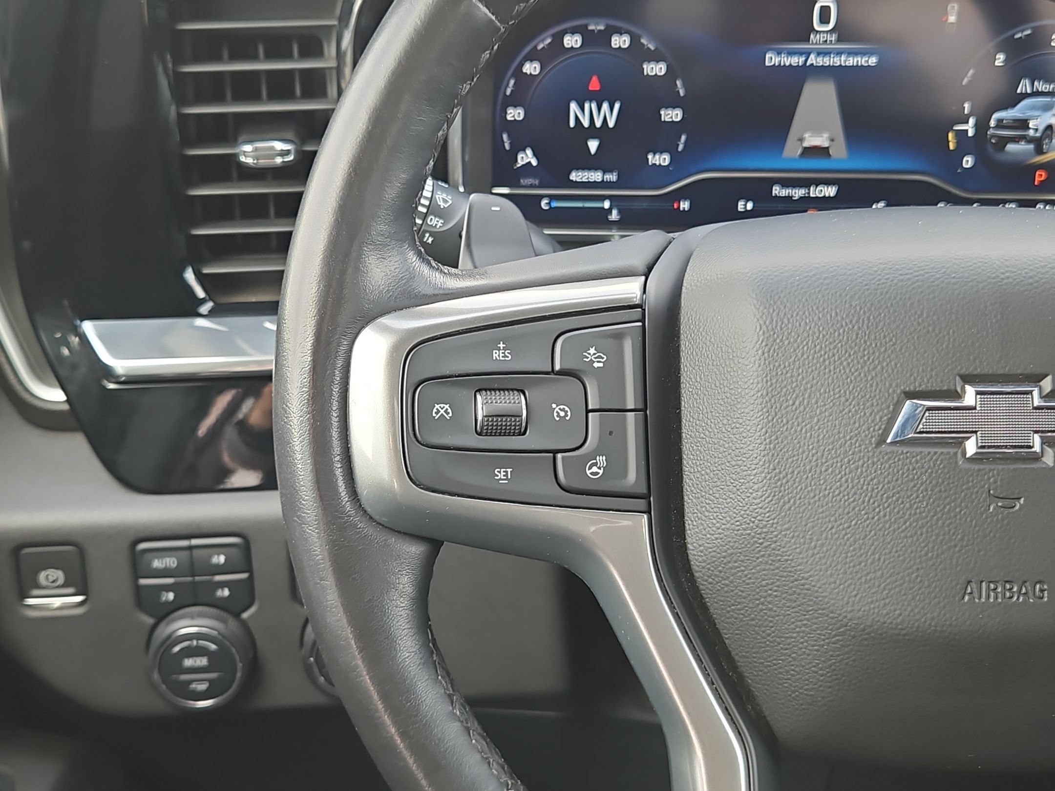 Used 2023 Chevrolet Silverado 1500 LT Trail Boss w/ LPO, Dark Essentials Package AWD/4WD image 21