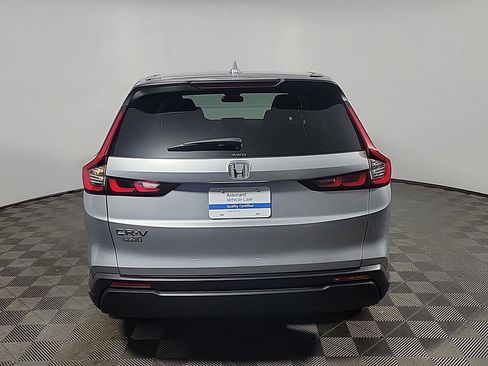 Certified 2025 Honda CR-V EX image 5