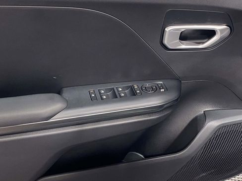 New 2026 Kia K4 LXS image 17