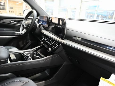 New 2026 Chevrolet Traverse LT w/ Driver Confidence Package image 14