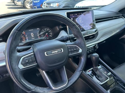 Certified 2022 Jeep Compass Limited w/ Sun and Sound Group image 42