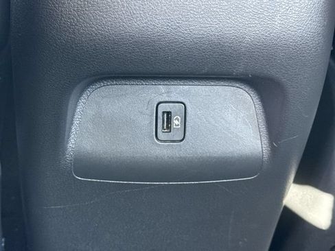 Used 2025 Nissan Sentra SV FWD image 11