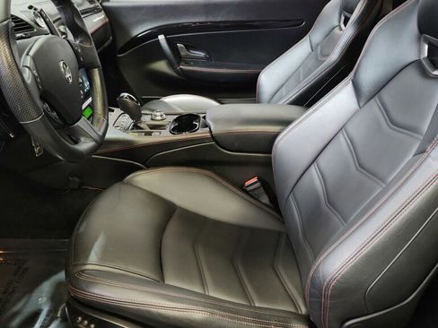 Used 2018 Maserati GranTurismo Sport RWD image 25
