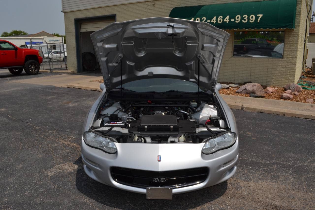 Used 2002 Chevrolet Camaro Z28 w/ SS Performance/Appearance Pkg RWD image 39