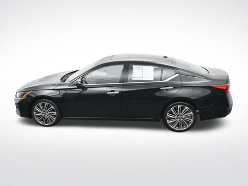 Used 2023 Nissan Altima 2.5 SL FWD image 29