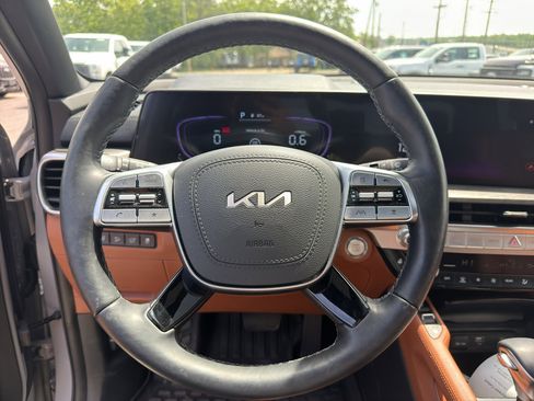 Used 2025 Kia Telluride EX X-Line image 7