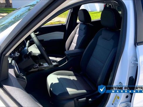 New 2025 Chevrolet Trax LT w/ Driver Confidence Package FWD image 10