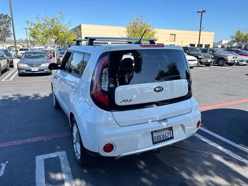 Used 2018 Kia Soul + FWD image 2