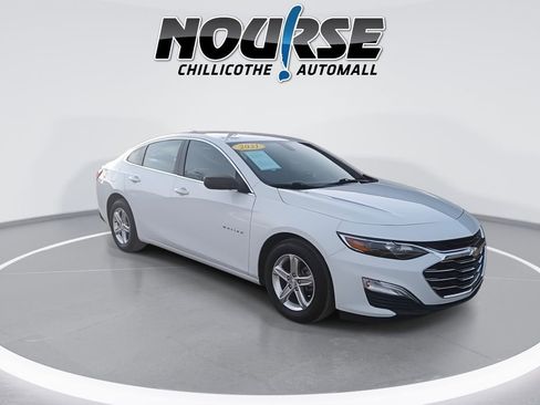 Used 2021 Chevrolet Malibu LS image 2