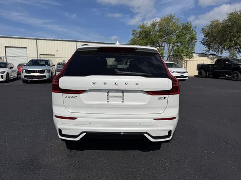 New 2026 Volvo XC60 B5 Core AWD/4WD image 4