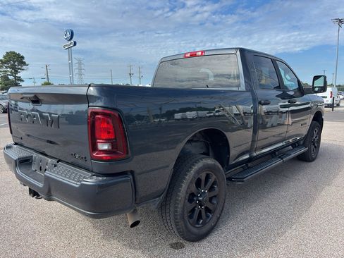 Used 2025 RAM 2500 Big Horn AWD/4WD image 3