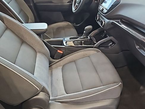 Used 2022 Chevrolet TrailBlazer LT w/ Convenience Package image 13