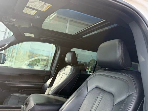 Used 2021 Ford Expedition Limited AWD/4WD image 8