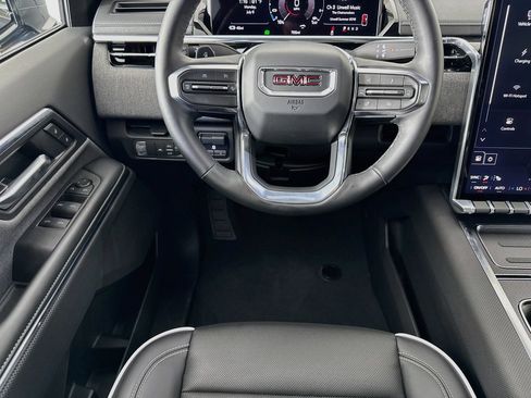 Used 2026 GMC Sierra EV Elevation AWD/4WD image 24