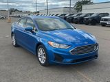 Used 2020 Ford Fusion SE image 3