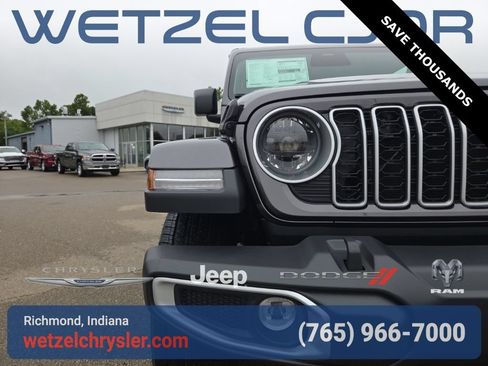 New 2025 Jeep Wrangler Unlimited Sahara AWD/4WD image 9