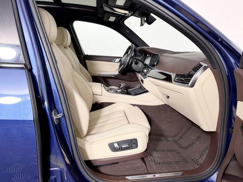 Used 2019 BMW X5 xDrive40i w/ M Sport Package AWD/4WD image 53