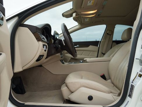 Used 2015 Mercedes-Benz CLS 400 image 25