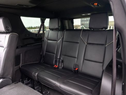 Used 2021 Cadillac Escalade ESV Sport w/ Driver Assist Tech Package AWD/4WD image 28