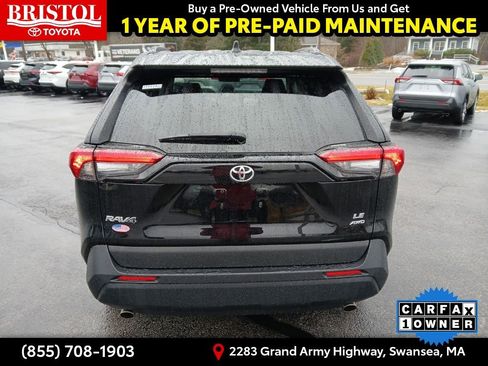 Used 2021 Toyota RAV4 LE image 6