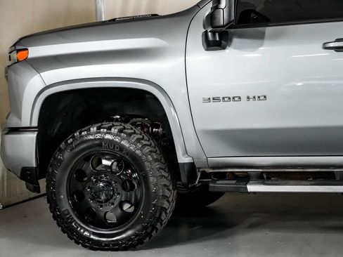 Used 2024 Chevrolet Silverado 3500 LT w/ Convenience Package AWD/4WD image 13