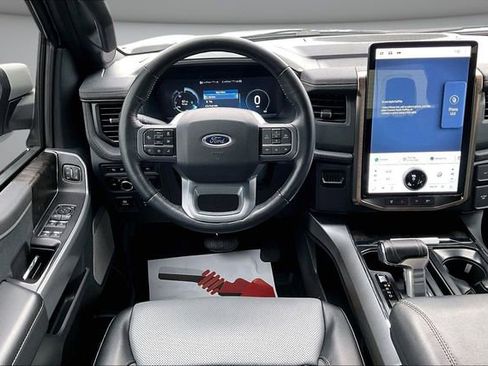 Used 2023 Ford F150 Lightning Lariat image 9