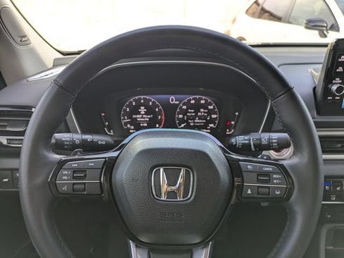 Used 2025 Honda Pilot Elite image 31