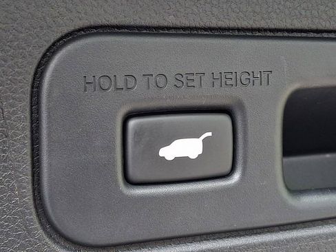 Used 2025 Honda Pilot Touring image 27
