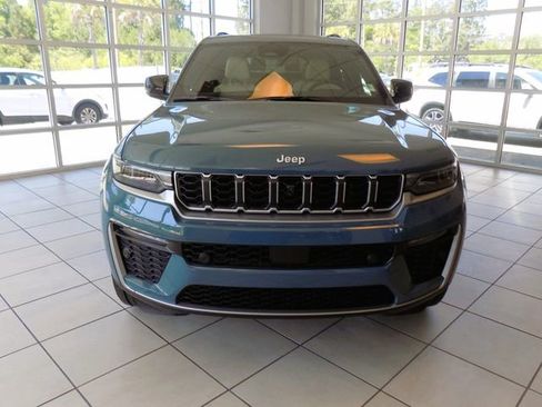 New 2026 Jeep Grand Cherokee L Limited AWD/4WD image 2
