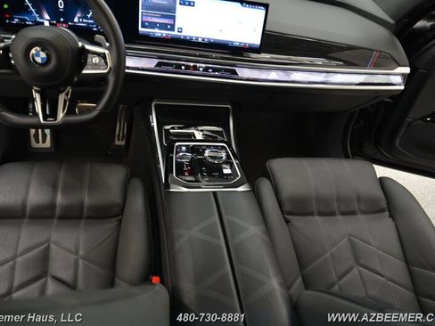 Used 2023 BMW 740i RWD image 20