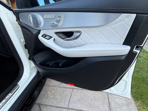 Used 2018 Mercedes-Benz GLC 43 AMG 4MATIC image 25