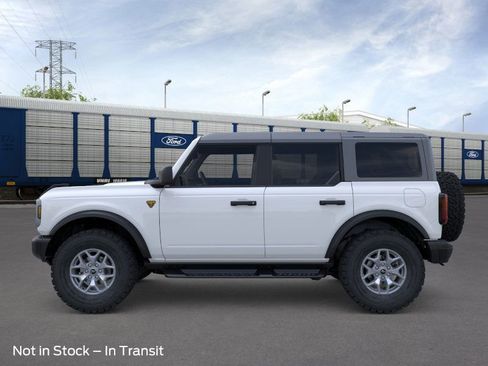 New 2025 Ford Bronco Badlands image 28