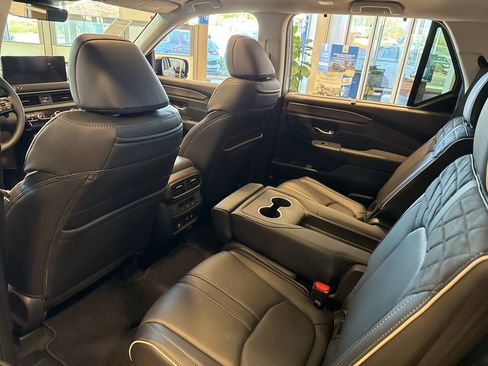 New 2026 Honda Pilot Elite image 14