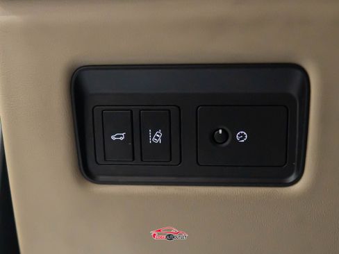 Used 2017 Land Rover Range Rover HSE image 40