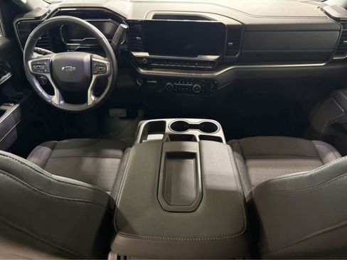 Used 2024 Chevrolet Silverado 1500 RST AWD/4WD image 15