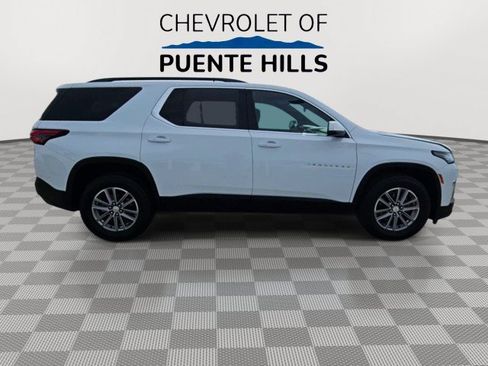 Used 2023 Chevrolet Traverse LT FWD image 9