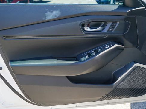Used 2025 Honda Accord EX-L image 19