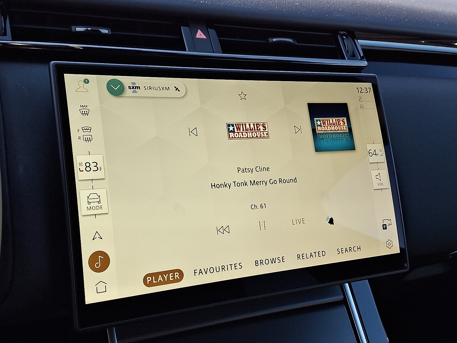 New 2025 Land Rover Range Rover Velar Dynamic SE AWD/4WD image 15