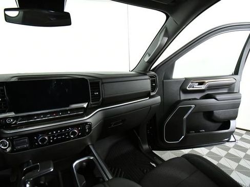 Used 2023 Chevrolet Silverado 1500 RST image 21