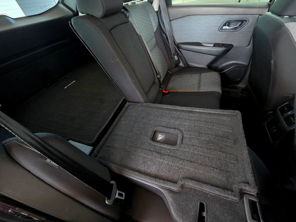 Used 2023 Nissan Rogue SV FWD image 53